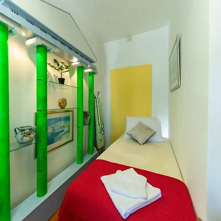 Area- Comfort Apartamento *